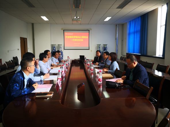 2d725d37c7bf401d96352b4a0523ed10.jpg 榆林公司来访交流图-缩略图.jpg