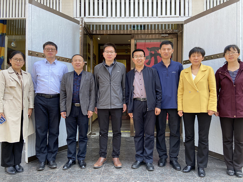 5c6f0f2333994698a17845705f2b0d9a.jpg 呼和浩特员工_副本.jpg