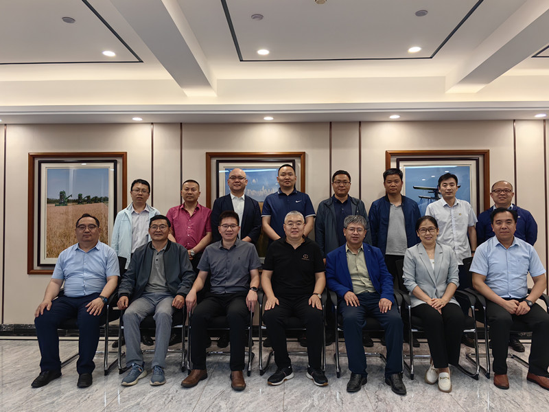 7a5351bdb9274951a4186302ce97e397.jpg 哈尔滨员工_副本.jpg